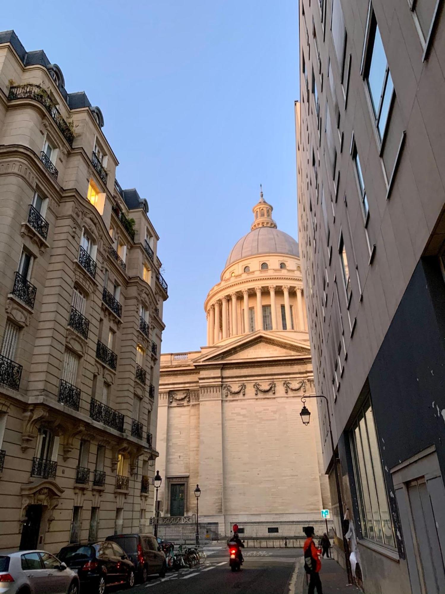 Entierement Renove Au Coeur De Appartement *