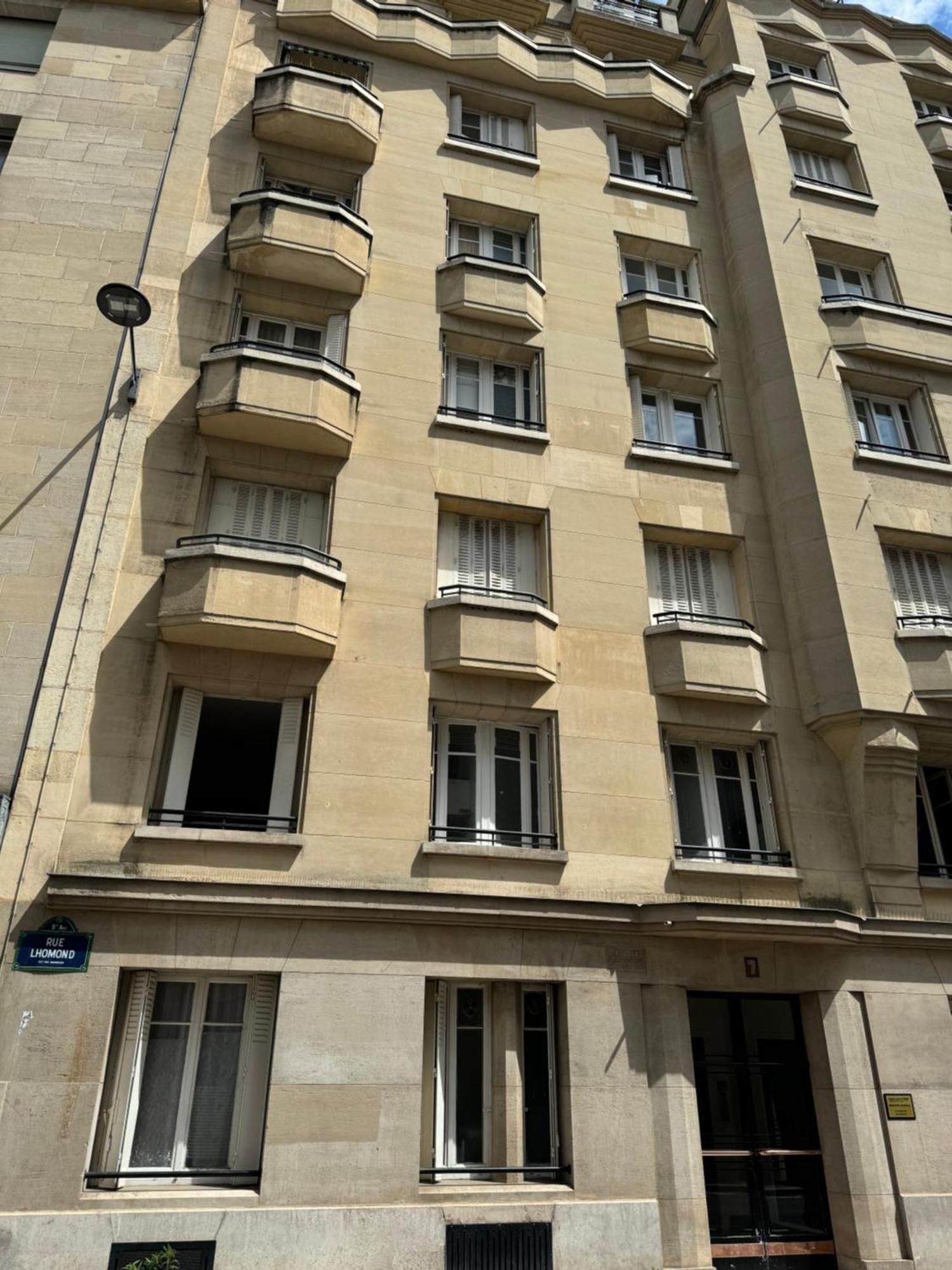 Entierement Renove Au Coeur De * Parijs